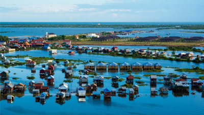 Floating Village – Life on the Water’s Edge